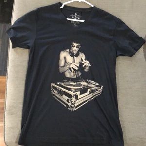 Medium V neck Bruce Lee DJ t shirt